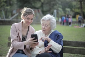 15 полезных приложений для пожилых