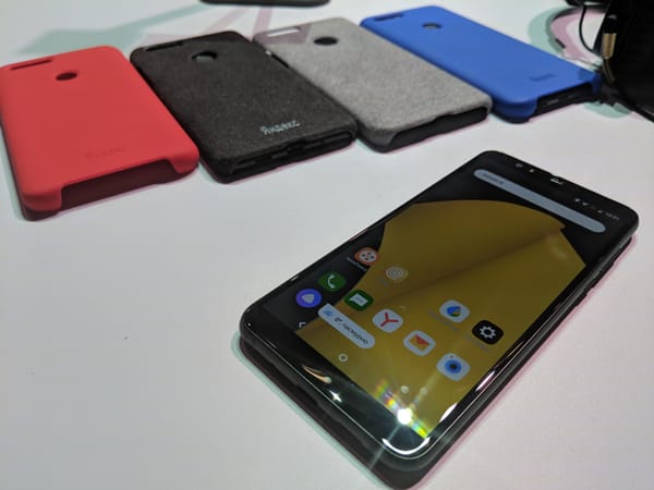 Яндекс показали свой первый смартфон